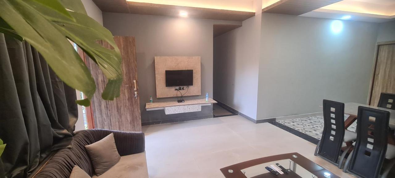 Rk Island View 3 Bedroom Apartment 다볼림 외부 사진